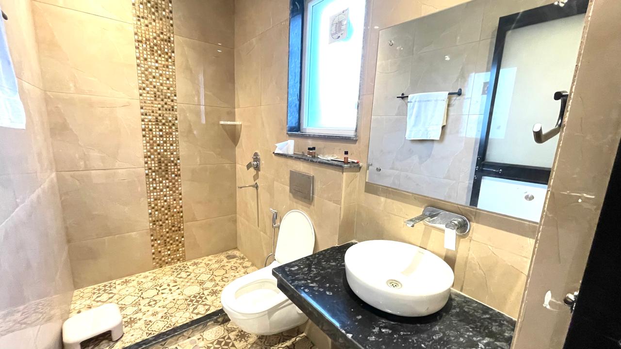 WhatsApp Image 2025-05-22 at 4.59.34 PM (2)